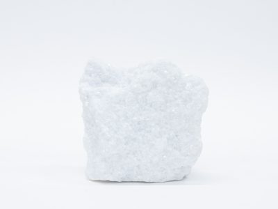 国産炭酸カルシウムの原料　白色度の高い石灰石
